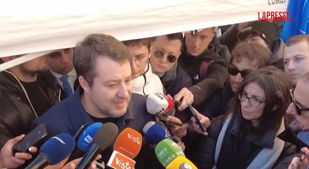 Nuovo Codice Della Strada Matteo Salvini Per Natale E Capodanno