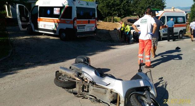 Monte San Giusto Moto Contro Trattore Muore Un Centauro