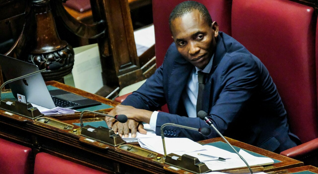 Il Ritorno Di Aboubakar Soumahoro Il Deputato In Visita A Regina Coeli