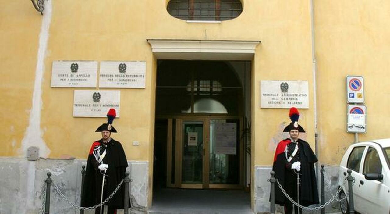 Salerno Denuncia Il Compagno Per Tentato Omicidio Ma Lui Si Sente