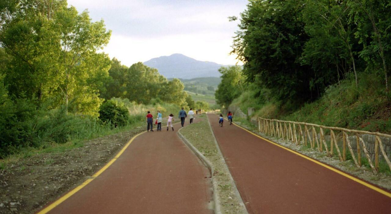 D Couverte Macabre Sur La Piste Cyclable Benevento Vitulano