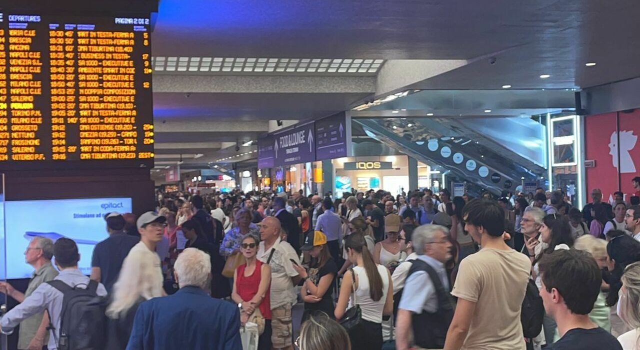 Treni Bloccati Oggi Alta Velocit Roma Firenze Nel Caos Ritardi Fino