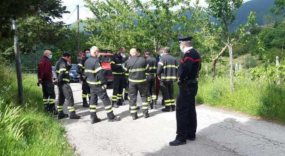 Bimba Di Tre Anni Annegata In Piscina Il Custode Dellla Villa A Chi L