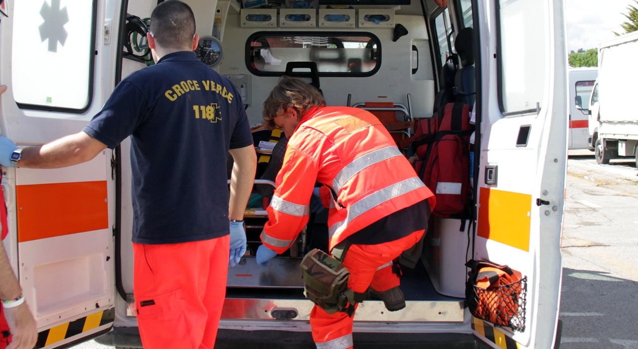 Investito Da Un Auto E Ferito Alla Testa Soccorso Dal Dottor Botta Che