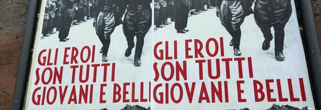 Manifesti inneggianti a Salò Manifesti inneggianti a Salò
