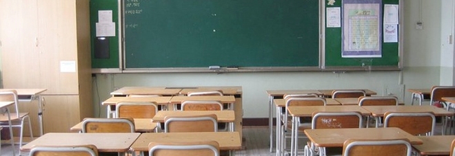 Graffi e insulti al preside
Mamma difende così
il figlio di otto anni
