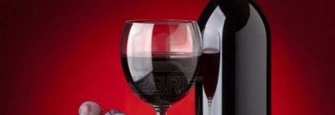 Vino contraffatto ritirato
dai supermercati: potrebbe
essere dannoso per la salute