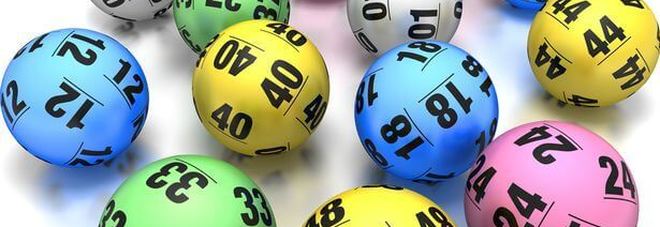 Lotto, le estrazioni di oggi
e tutti i numeri vincenti
del concorso Superenalotto