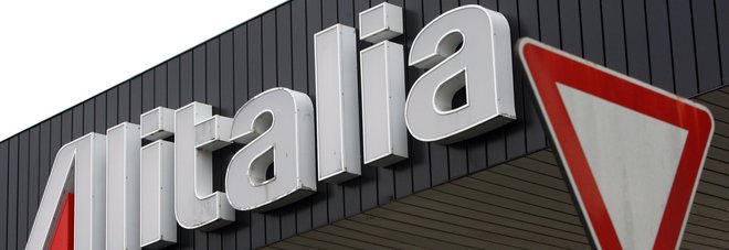 Alitalia, stop alla rotta Fiumicino-Malpensa dal primo febbraio Alitalia, stop alla rotta Fiumicino-Malpensa dal primo febbraio