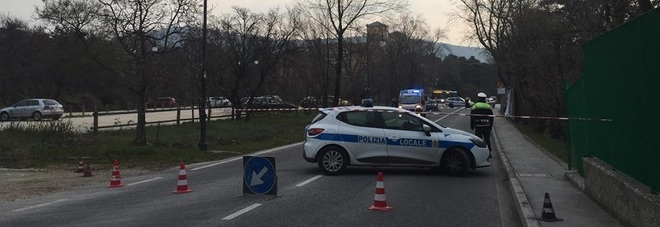 Investita mentre attraversa
sulle strisce pedonali:
​muore ragazzina di 15 anni