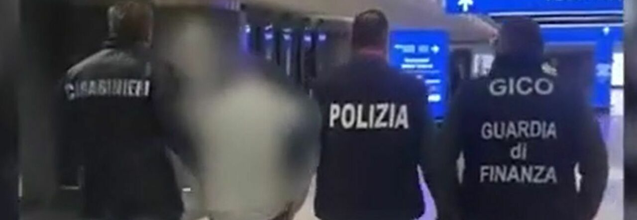 Napoli Latitante Da 32 Anni Estradato Dopo La Cattura In Portogallo