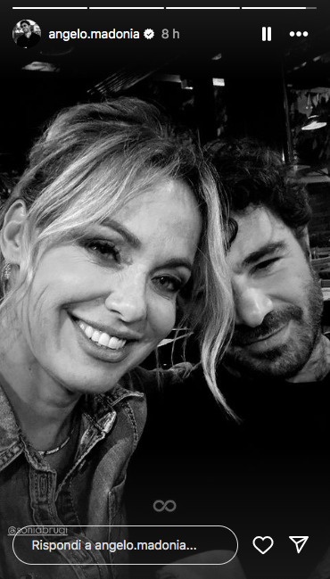 Sonia Bruganelli E Angelo Madonia Fanno Sul Serio L Amore Infinito