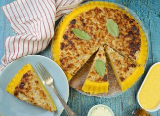 Crostata di polenta con salsiccia e stracchino, la ricetta fuori dagli schemi di una bontà esagerata! Crostata di polenta