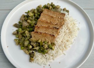 Tofu marinato alla piastra, la ricetta che ti farà ricredere!