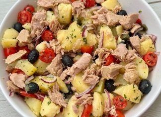 Insalata Eoliana a base ti patate e tonno, la ricetta tradizionale