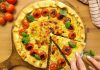 Torta di verdure salata: la ricetta svuotafrigo con zucchine, carote e pomodorini