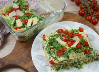Lasagne fredde senza forno con pesto, pomodorini e rucola: il primo piatto che salva l’estate!