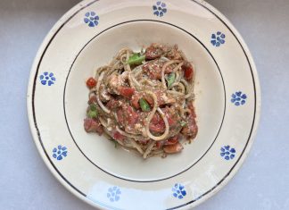 Spaghetti alle Cinque Terre con gamberetti: il profumo della Liguria in un primo!