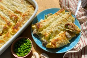 Cannelloni arrotolati alla boscaiola: la ricetta con la sfoglia per lasagne