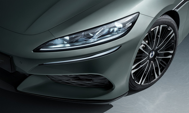 Denza debutta alla Milano Design Week: eleganza, tecnologia e sostenibilità