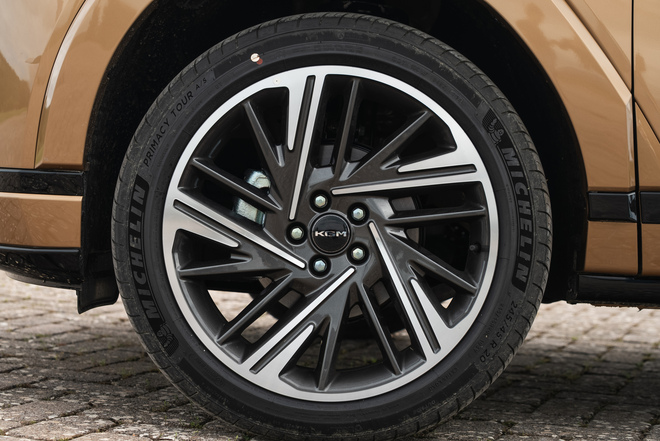 KGM Actyon, il nuovo Suv a benzina