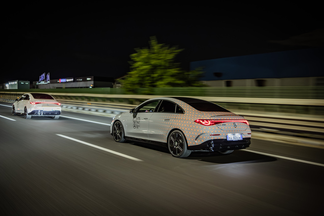 Mercedes, nuova CLA 250+ conquista il GRA: 10 giri e oltre 700 km con un pieno di energia