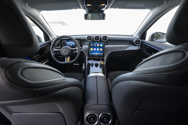 Mercedes GLC 2026: in strada il restyling