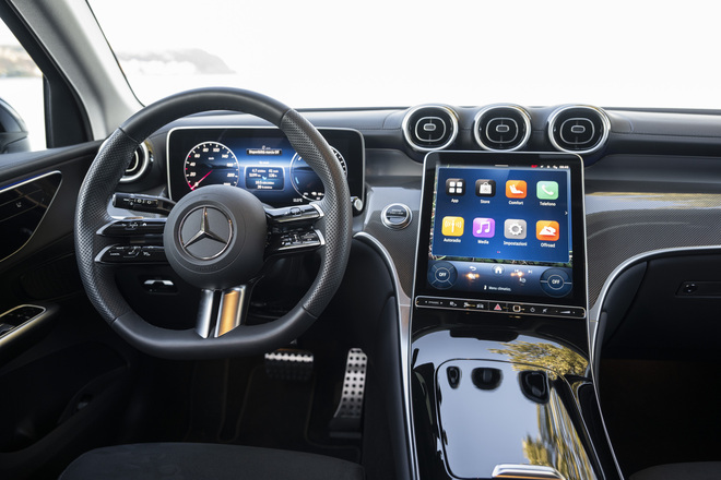 Mercedes GLC 2026: in strada il restyling