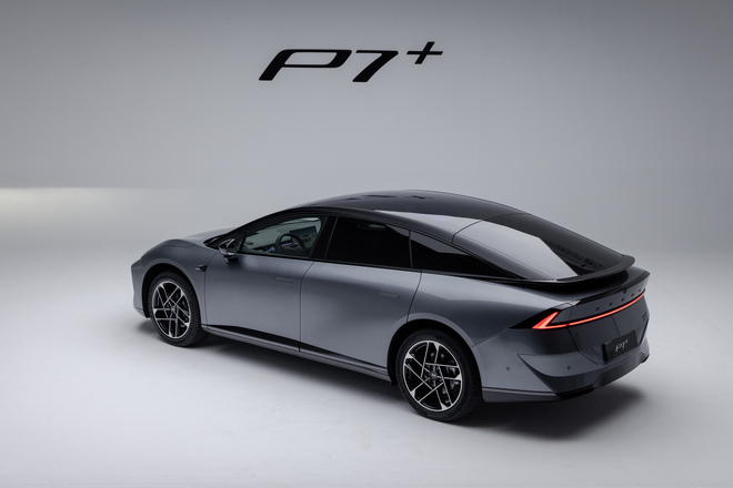 XPENG P7 Plus, la fastback elettrica