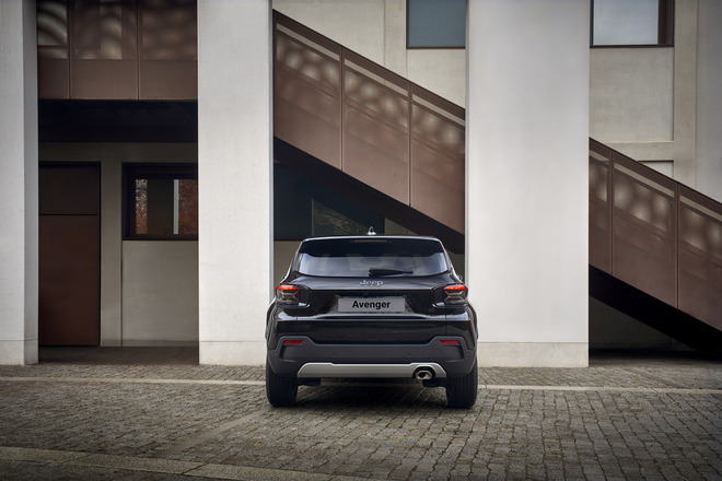 Avenger Black Edition