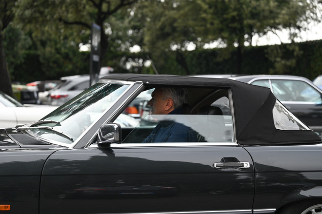 Mercedes celebra 140 anni a Roma con una spettacolare parata di 60 auto