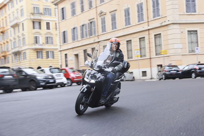 Honda Sh, ecco il model year 2026 dello scooter best seller