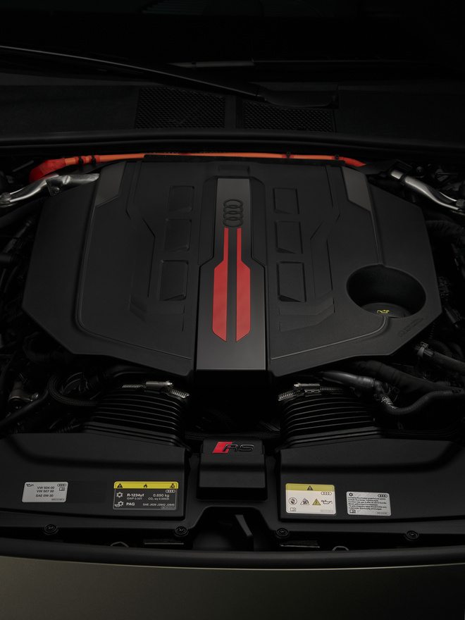 Nuova RS 5, la prima PHEV high performance della storia Audi Sport