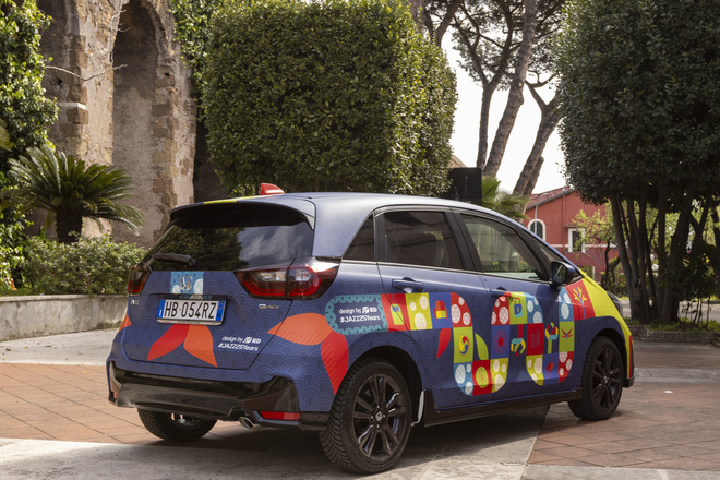 Honda celebra i 25 anni della Jazz con una livrea firmata IED