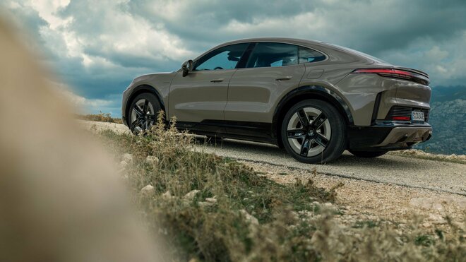 Porsche Cayenne Electric Coupè