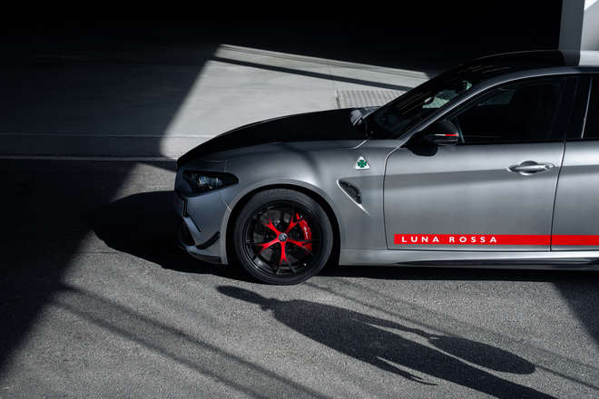 Giulia Quadrifoglio Luna Rossa