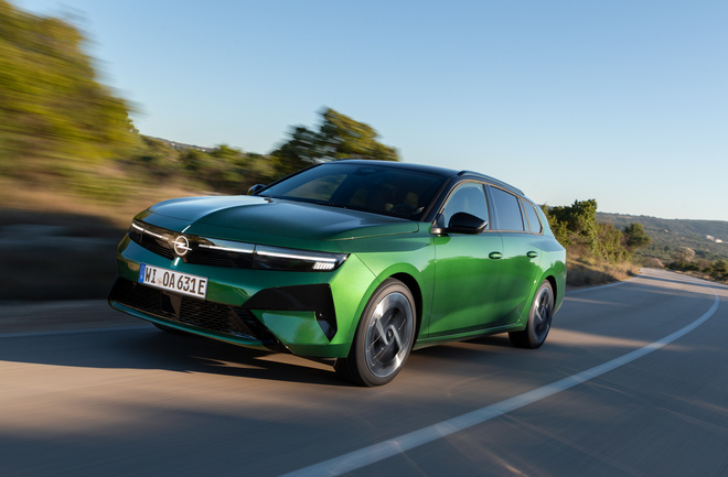 Opel Astra, con il restyling continua l'evoluzione