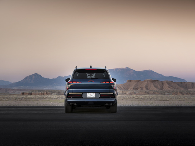 Audi Q9, la nuova ammiraglia è un Suv a sette posti