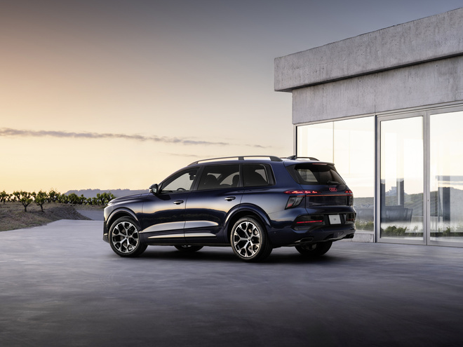 Audi Q9, la nuova ammiraglia è un Suv a sette posti