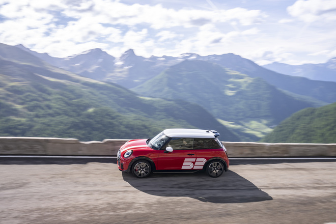 Mini 1965 Victory Edition