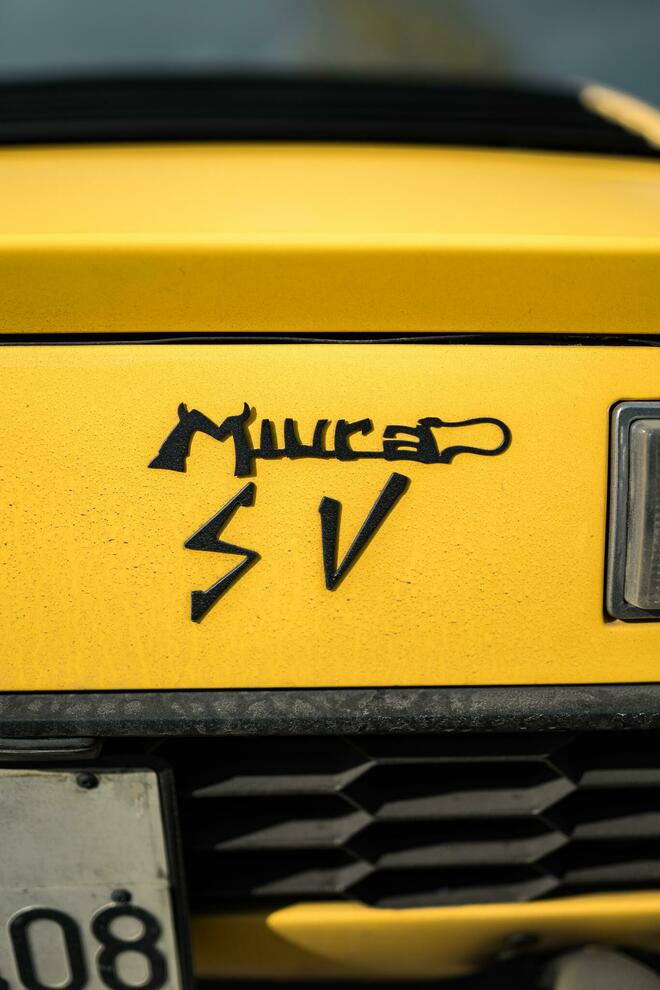 La dinastia Super Veloce continua: dalla Miura SV alla Revuelto SV