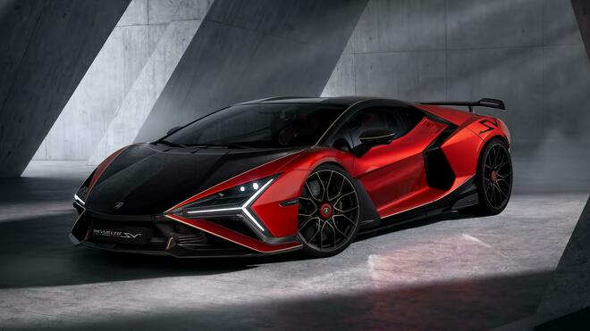La dinastia Super Veloce continua: dalla Miura SV alla Revuelto SV