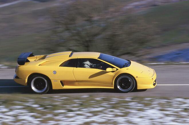 La dinastia Super Veloce continua: dalla Miura SV alla Revuelto SV