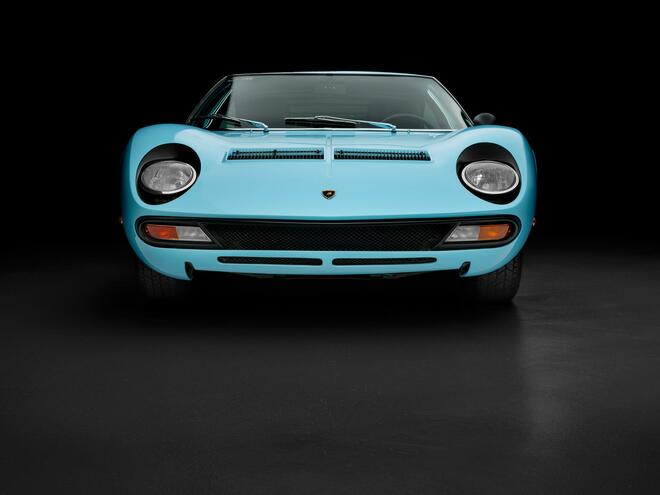 La dinastia Super Veloce continua: dalla Miura SV alla Revuelto SV