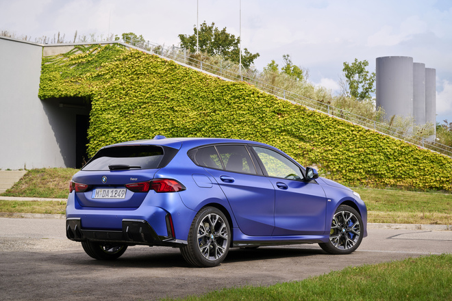 Serie 1, la compatta Bmw si rinnova