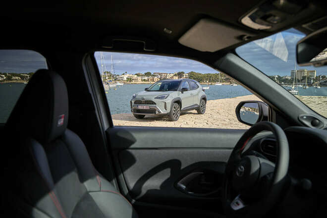 Yaris Cross my 2024, tante novità per il Suv Toyota