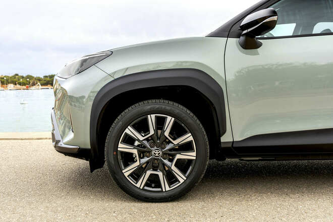 Yaris Cross my 2024, tante novità per il Suv Toyota