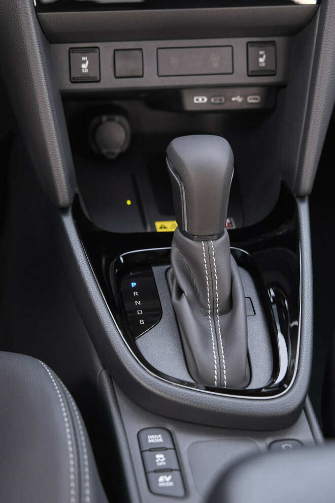 Yaris Cross my 2024, tante novità per il Suv Toyota