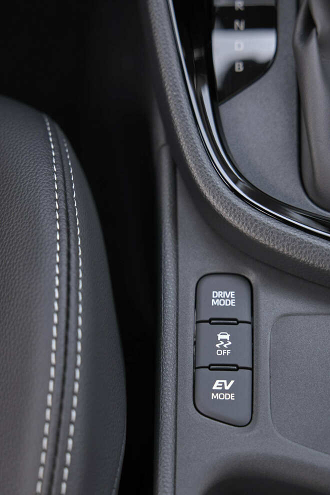 Yaris Cross my 2024, tante novità per il Suv Toyota