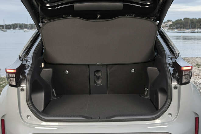 Yaris Cross my 2024, tante novità per il Suv Toyota